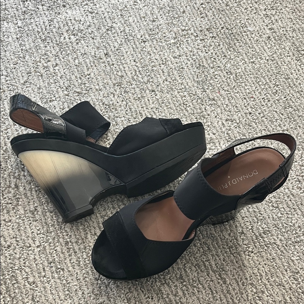 Donald J Pliner Black Platform Sandals